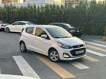 123: Chevrolet Spark: 2019 г., 1 л, Вариатор, Бензин, Хэтчбэк — 2
