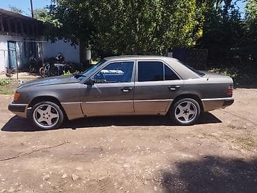 Унаа: Mercedes-Benz W124: 1989 г., 2.3 л, Кол менен иштөөчү, Бензин, Седан — 1