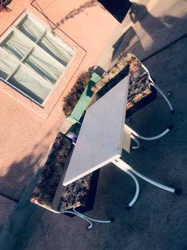 викалина сковорода: Кухонный набор,два рундука и стол, ! Новая обшивка — 1