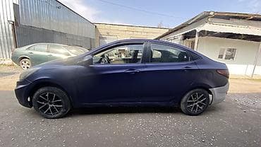 toyota camey: Hyundai Solaris: 2011 г., 1.4 л, Ручные, Газ, Седан — 2