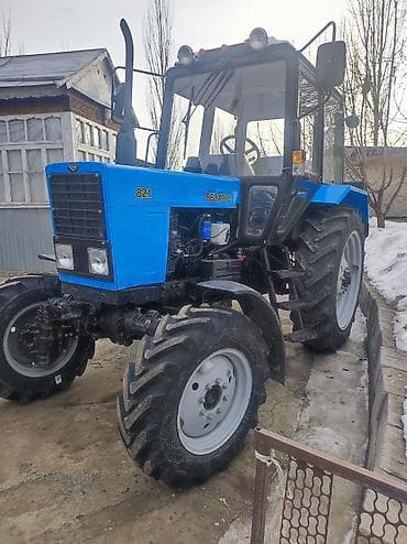 lexus 2021: Трактор «Беларус» 821 - Полный привод (4х4), передний ведущий мост. - — 2