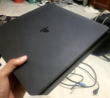 PlayStation 4 Slim (черная) Комплектация: - Консоль PS4 Slim -