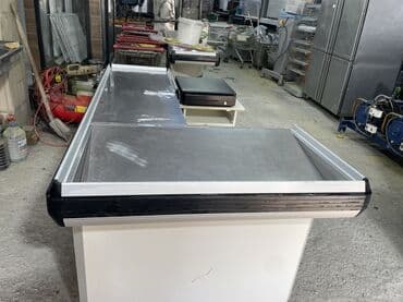 оборудование бизнес: Кассовый прилавок для магазина с транспортёрной лентой Кассовый стол — 2