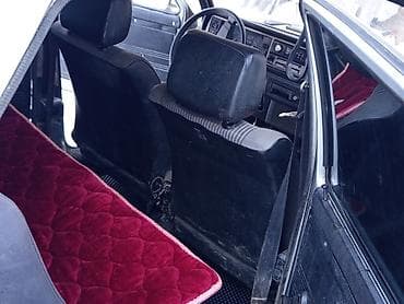 бора фольсваген: Volkswagen Jetta: 1988 г., Седан — 5