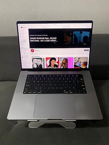 Ноутбуки Apple (MacBook): Для программирования, Б/у, Apple M1 Pro, ОЗУ, RAM: 32 ГБ — 2