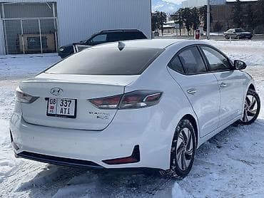 авто тесла: Hyundai Elantra: 2020 г., 1.6 л, Автомат, Гибрид, Седан — 9