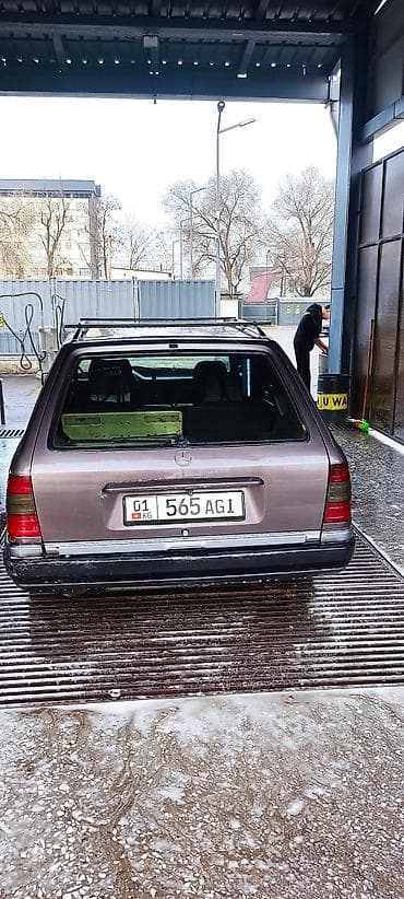 мереседес 124: Mercedes-Benz W124: 1992 г., Универсал — 4