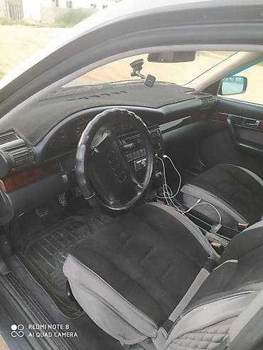 Audi 100: 1994 г., 2.6 л, Механика, Бензин, Универсал — 10