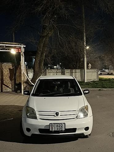 коробка на ист: Toyota Ist: 2002 г., Автомат, Бензин, Хэтчбэк — 2