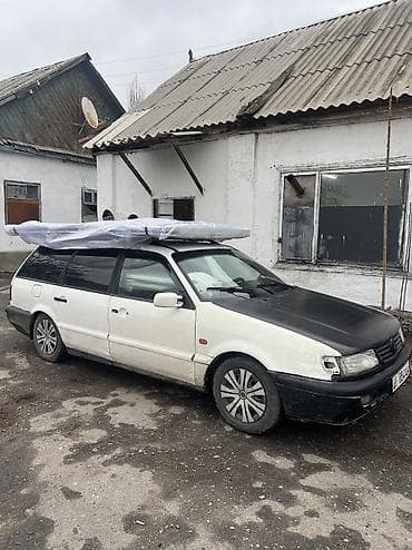Volkswagen Passat: 1992 г., 2 л, Механика, Бензин, Универсал — 6