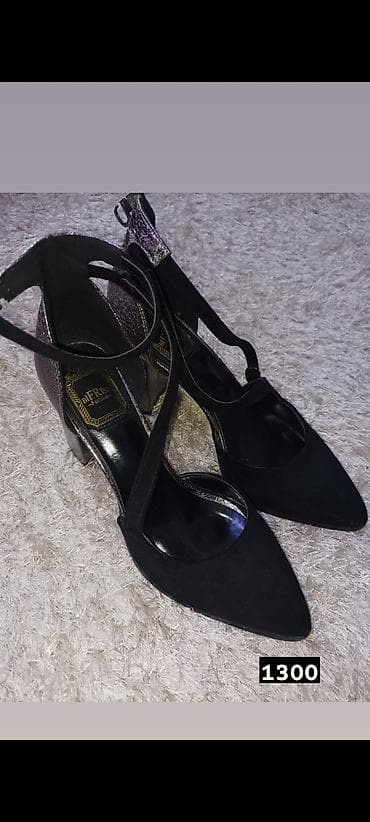шикарные туфли: Шикарные туфли под любое платье . Качество люкс .Стоили 2000-40%скидка — 1
