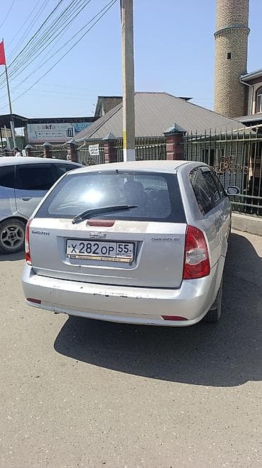 арзан матиз 1: Chevrolet Lacetti: 2006 г., Кол менен иштөөчү, Бензин, Универсал — 4