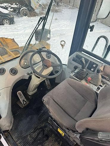 гидро лопата на спринтер: Погрузчик, Caterpillar, Колесный, Фронтальный — 5