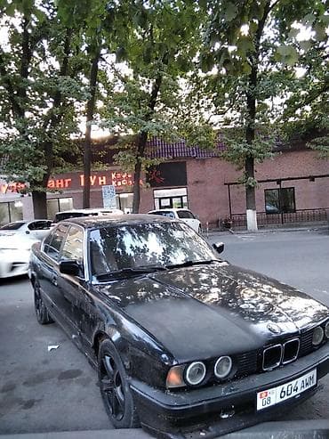 шина 14 бу: BMW 5 series: 1991 г., 2.5 л, Механика, Бензин, Седан — 4