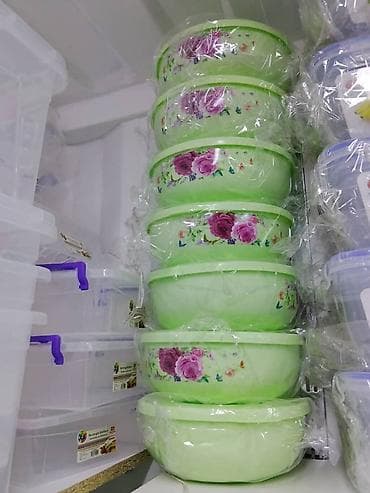 Миски: Набор пластиковых мисок с крышками - Материал: пищевой пластик. - — 1