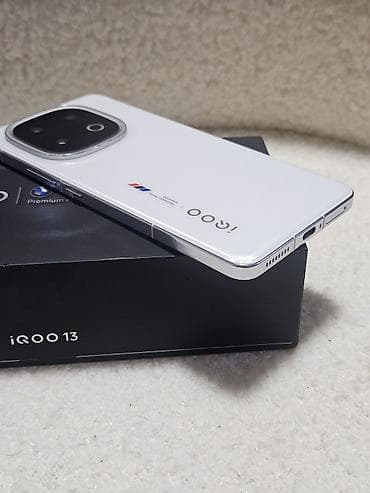 Техника и электроника: Vivo iQOO, Б/у, 256 ГБ, цвет - Белый, 2 SIM — 8