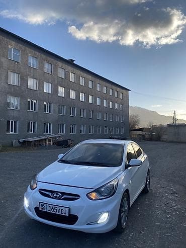 бу чехол: Hyundai Solaris: 2011 г., 1.6 л, Автомат, Бензин, Седан — 1