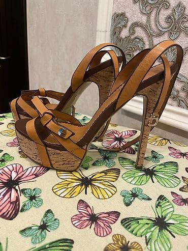 токмок обувь: Очень красивыеудобные босоножкиновые размер 38фирма баскони! — 2