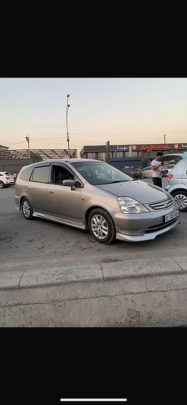 хонда степвагон 1: Honda Stream: 2001 г., Автомат, Бензин, Универсал — 1