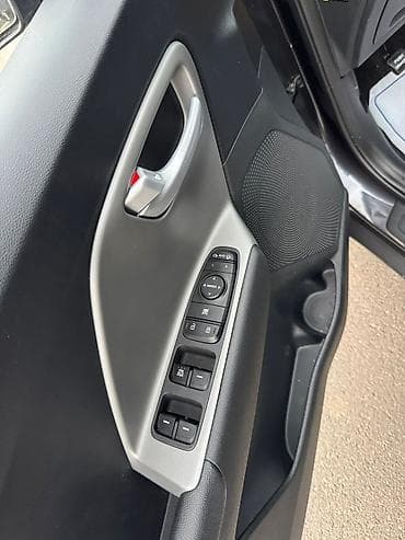 матиз багажника: Kia Niro: 2019 г., 1.6 л, Автомат, Гибрид, Кроссовер — 6