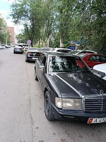 Mercedes-Benz 190: 1996 г., 1.8 л, Механика, Бензин, Седан — 3