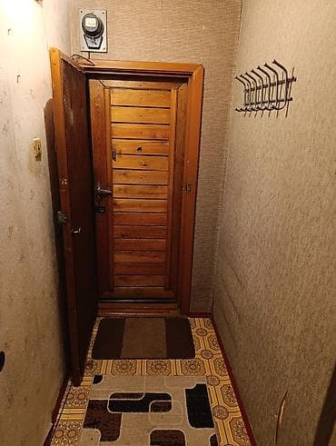 карвее: 1 комната, 31 м², 104 серия, 1 этаж, Старый ремонт — 4