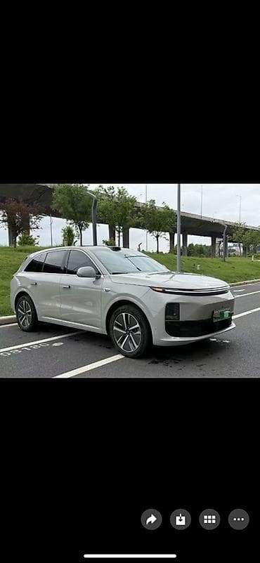 машина электричка: Tesla : 2025 г., Электромобиль, Кроссовер — 1