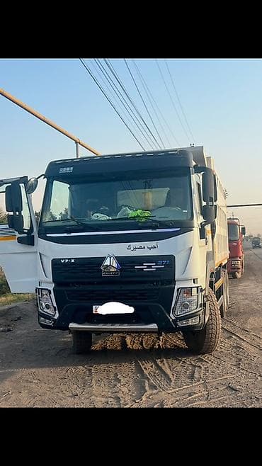 s 350: Грузовик, Howo, Новый — 1