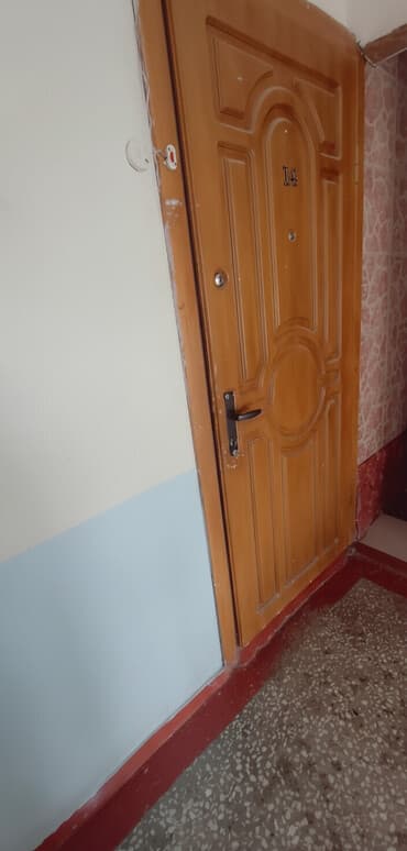 диваны для кафе бу: Двери для домов и квартир, Металлическая, Одностворчатая, Правосторонняя, цвет - Коричневый — 1