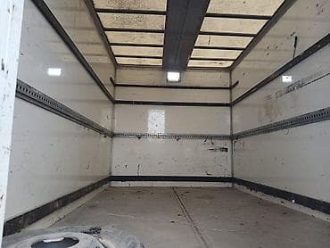 свечи новогодние: Будка Mercedes-Benz, Оригинал — 3