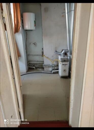 Үйдү ижарага алам: Үй, 90 кв. м, 3 бөлмө, Менчик ээси — 6