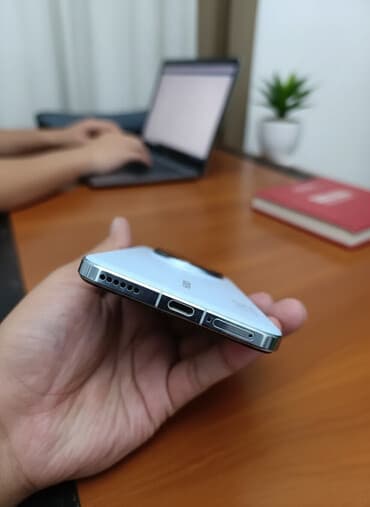 оперативка 8: Honor Magic 7 Pro, Новый, 512 ГБ, цвет - Синий, 2 SIM — 1