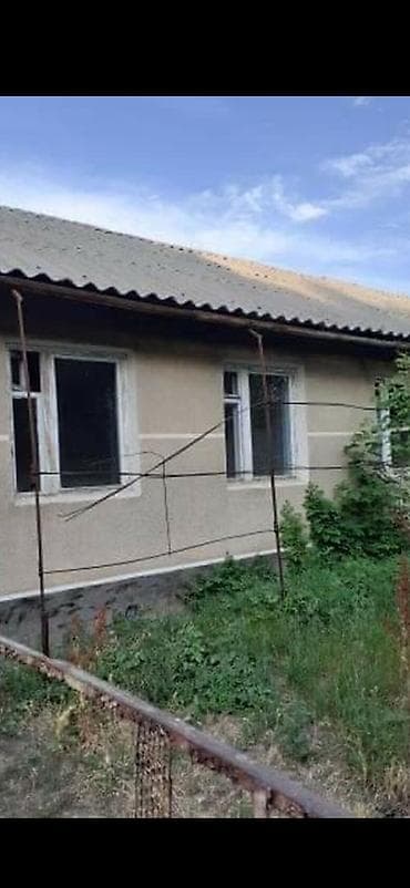 дом барачной: 65 м², 4 комнаты, Без подселения — 1
