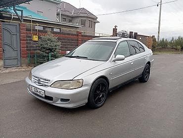 Honda Accord: 2001 г., 2 л, Автомат, Бензин, Хэтчбэк