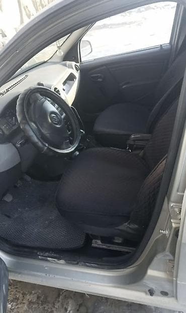 lada 9: Renault Logan: 2012 г., Седан — 4
