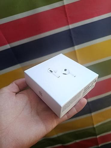 Беспроводные наушники-вкладыши Apple AirPods (поколение с укороченной — 2