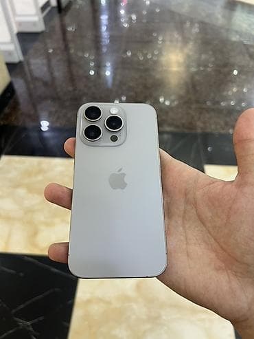 IPhone 15 Pro (серебристый) - Экран 6.1", Super Retina XDR с — 1