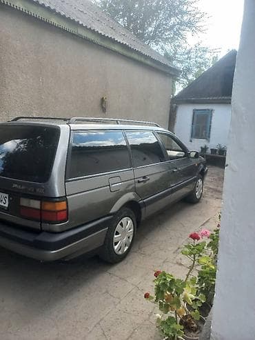 светы для дома: Volkswagen Passat Variant: 1993 г., 1.8 л, Механика, Бензин, Универсал — 1