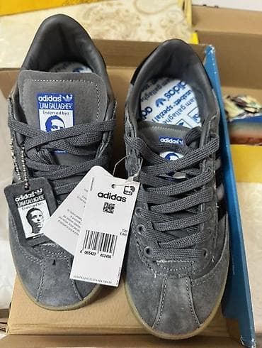Жеке буюмдар: Эркектердин кроссовкасы, 39.5, 40, Adidas, Жаңы, түсү - Боз — 2