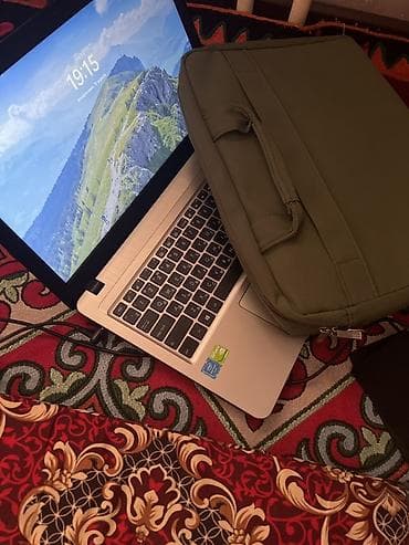 Ноутбук ASUS с экраном + сумка-чехол зариятка иштеши жакшы зарият