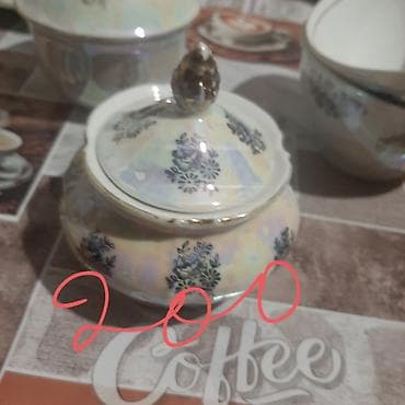 Посуда: Фарфоровая супница с крышкой и глубокими тарелками, перламутровая — 2