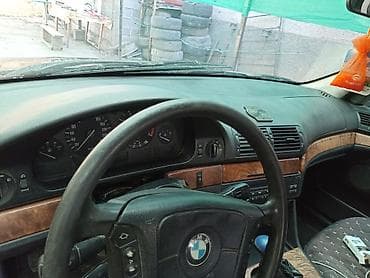 боковой тырмо: BMW 5 series: 1998 г., 2.8 л, Механика, Седан — 6