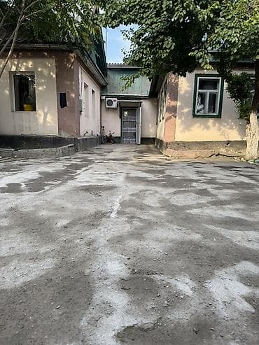 льва: Продается полдома в Рабочем Городке. Участок по документам 3.84 по — 1