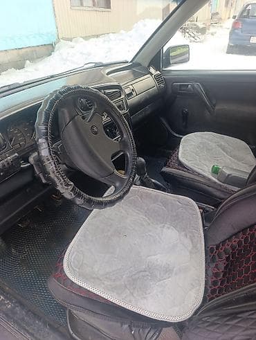 а 170: Volkswagen Vento: 1992 г., 1.8 л, Механика, Бензин, Седан — 5