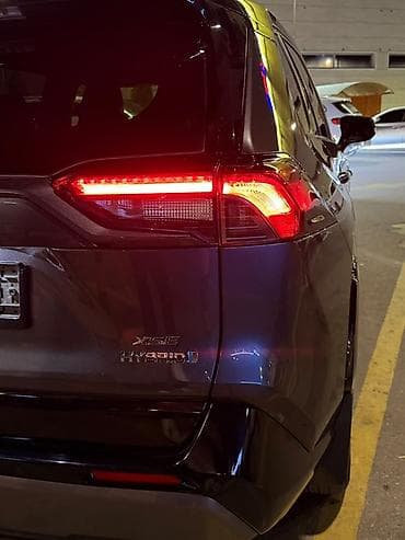 range rove: Toyota RAV4: 2020 г., Автомат, Гибрид, Кроссовер — 4