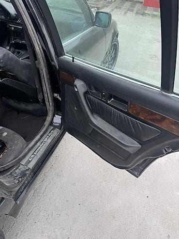Унаа сатуу: BMW 5 series: 1993 г., 3.2 л, Кол менен иштөөчү, Бензин, Седан — 10