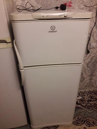 wifi tv: Холодильник Indesit, Двухкамерный — 1