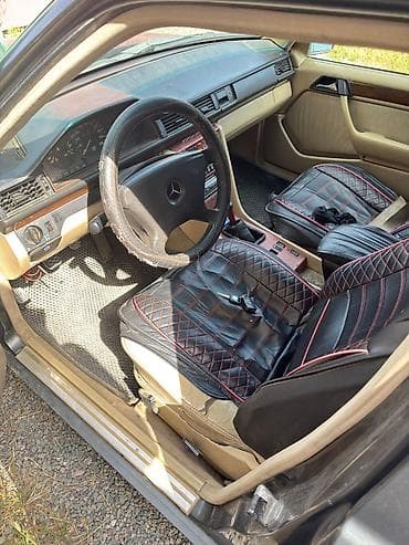 124 мерс салон: Mercedes-Benz W124: 1992 г., 2 л, Механика, Бензин, Седан — 3