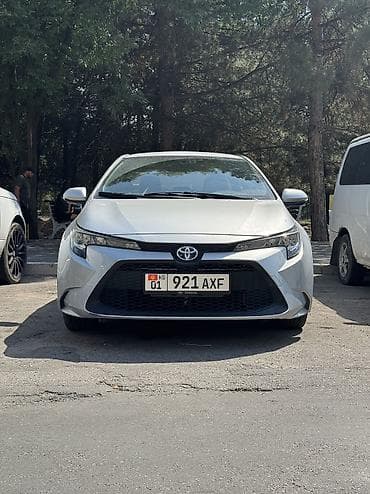 Toyota Levin: 2019 г., 1.8 л, Вариатор, Гибрид, Седан