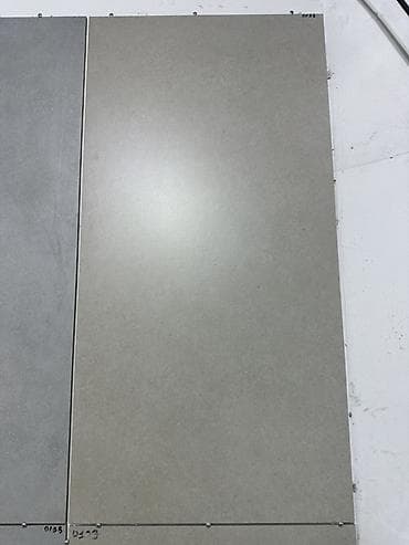 Керамогранитная плитка большого формата, однотонная. - Цвет: теплый